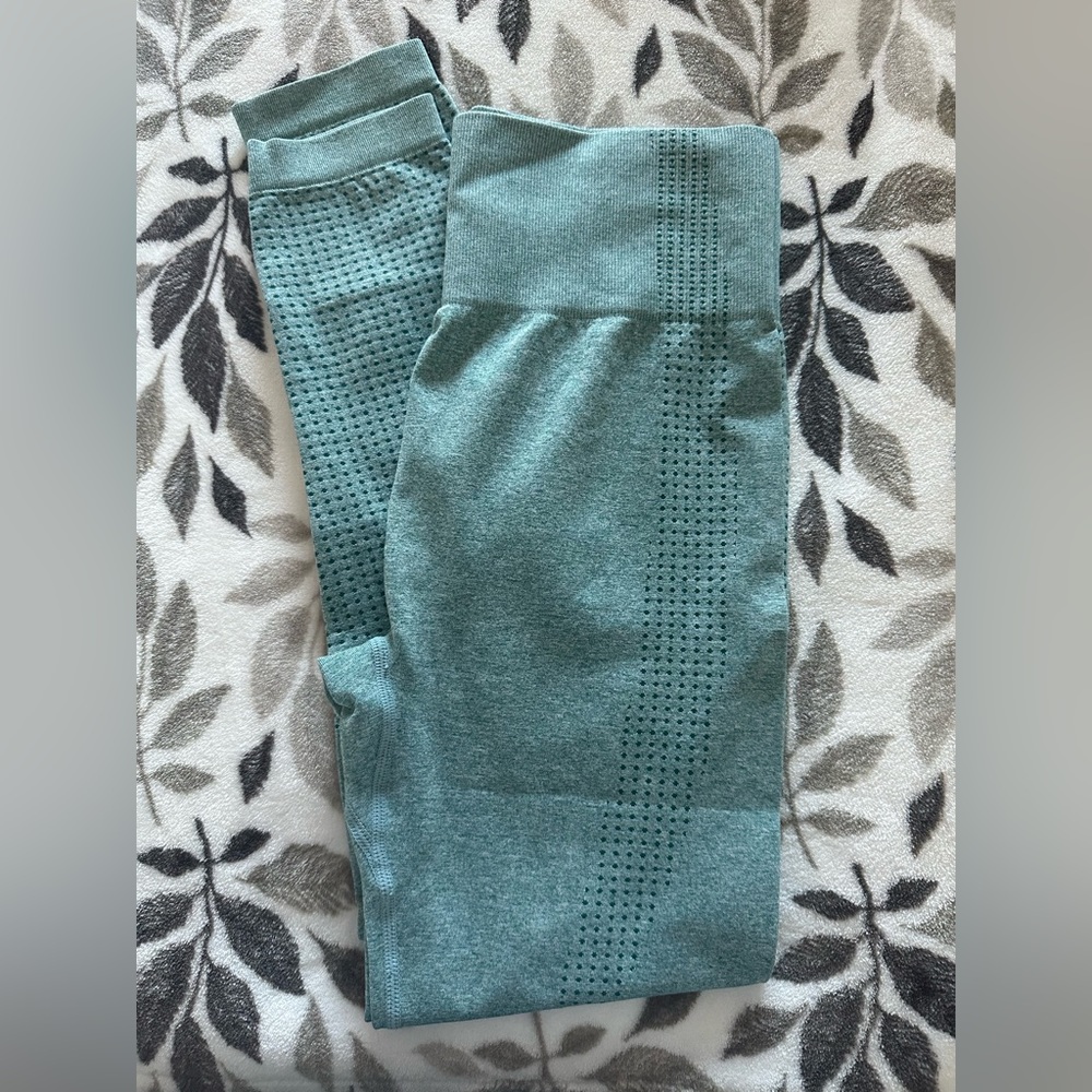 Amazon athletic wear bundle